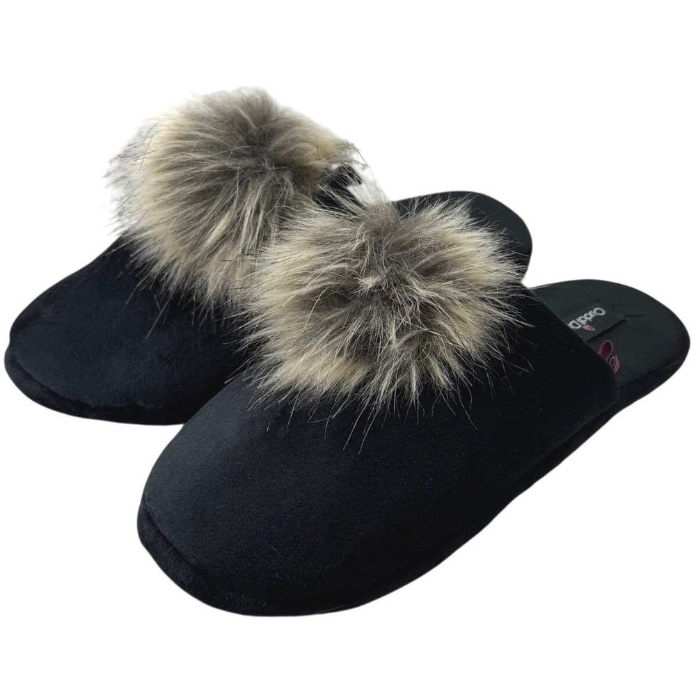 Cuddl Duds Slippers Womens Large 9-10 Black Faux Fur Pom Pom Scuff House Shoes‎